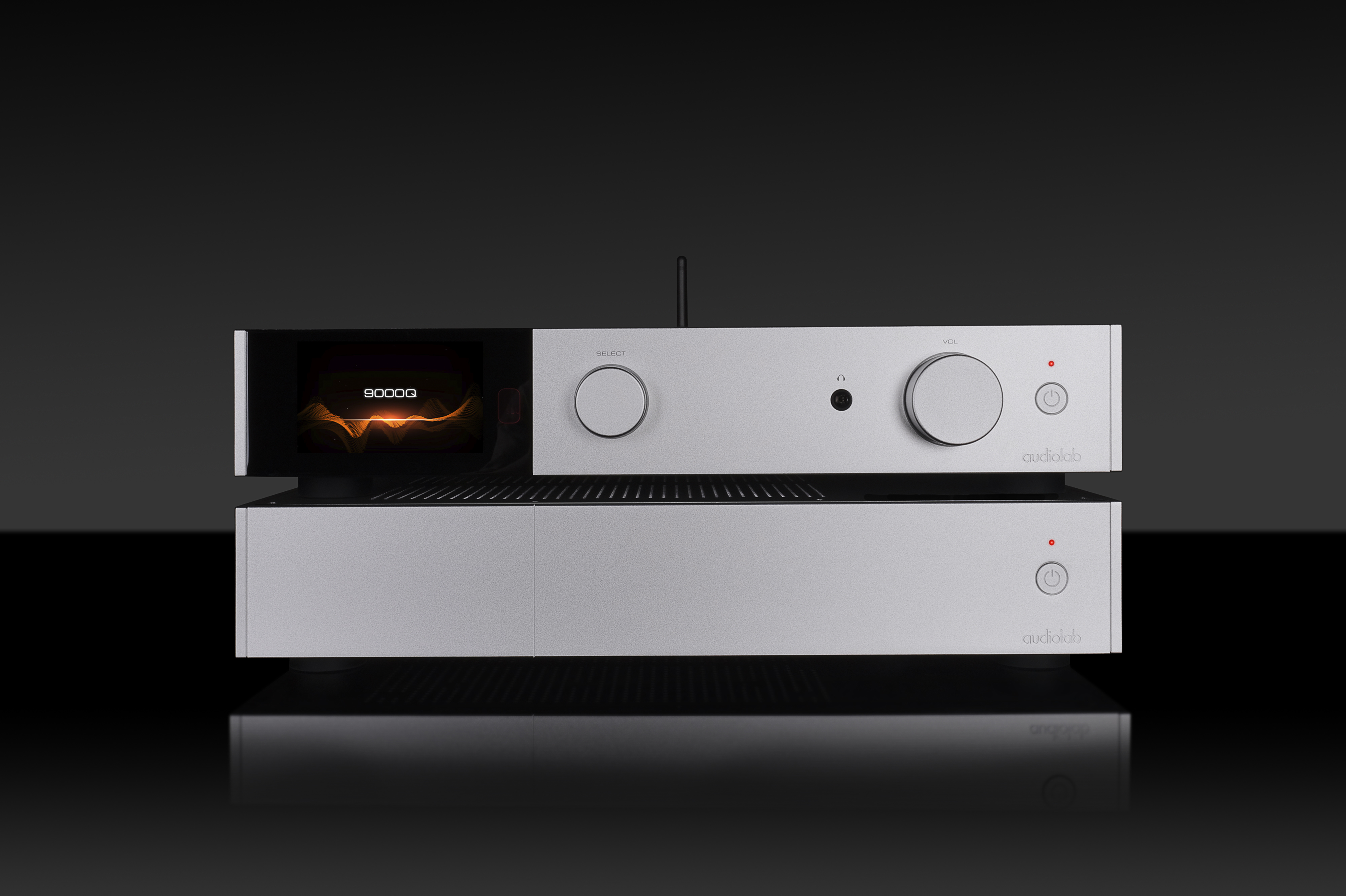 Audiolab launch a new range-topping amp system – the 9000Q preamplifier and 9000P stereo power amplifier
